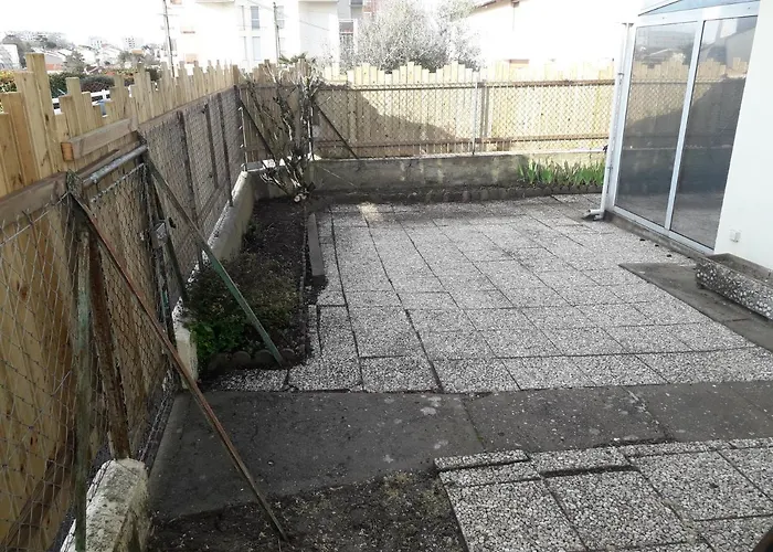 Holiday home Maison Jmb