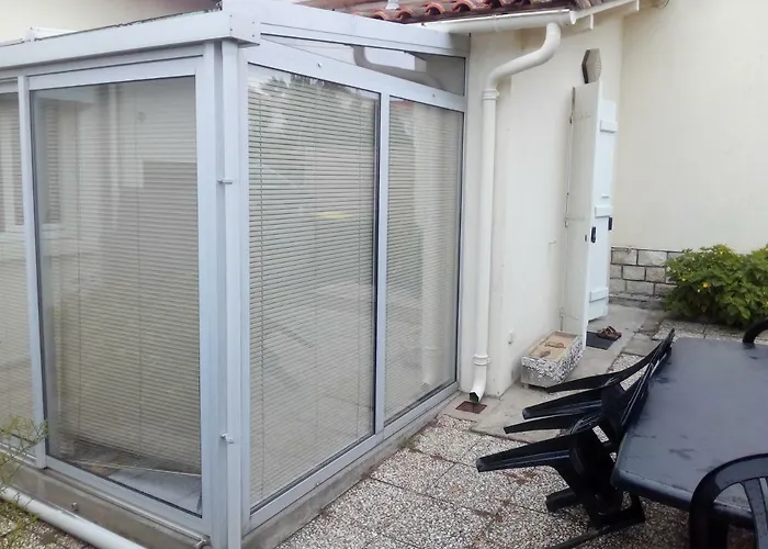 Holiday home Maison Jmb *